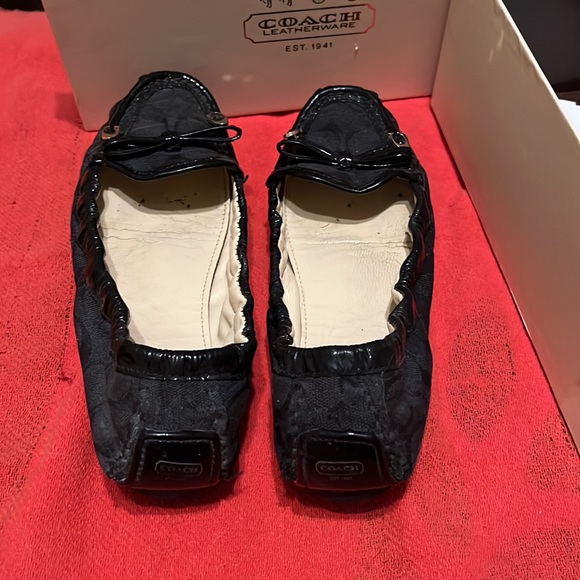 Used coach loafers still in great condition worry about five times - Picture 3 of 4